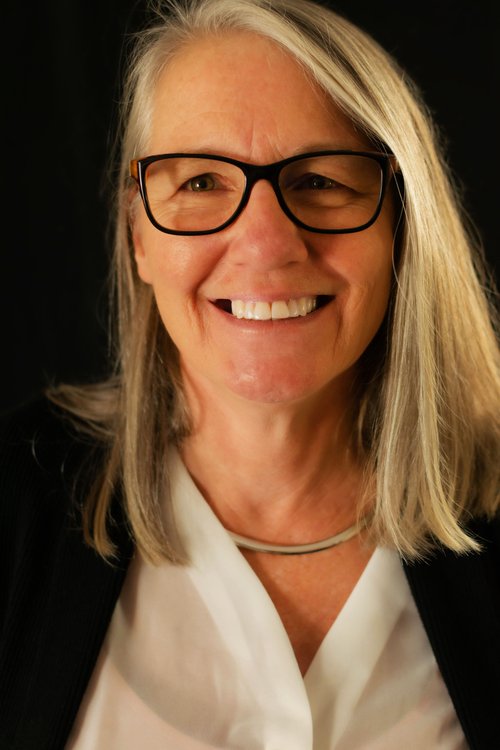 Lisa J Smith - Real Estate Broker